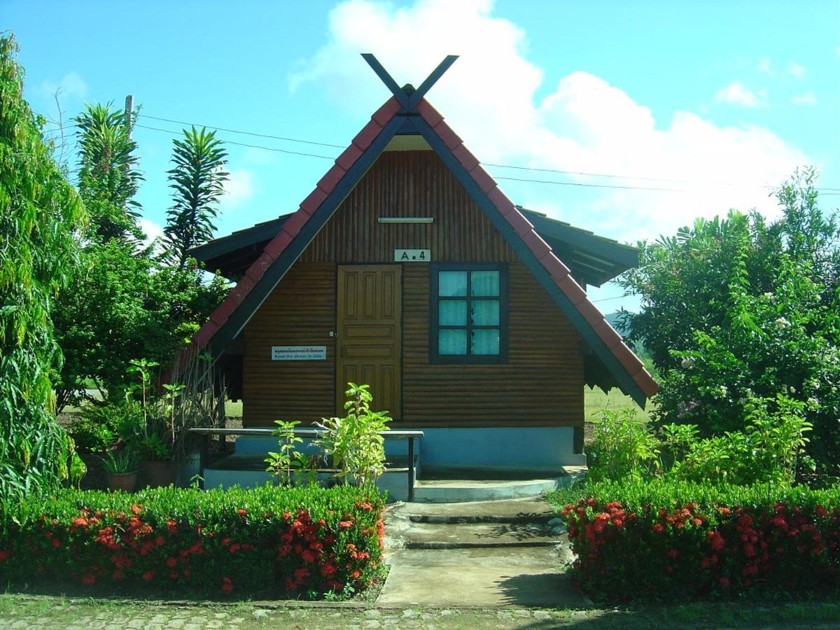 Mae Chaem Hotel And Resort Екстериор снимка