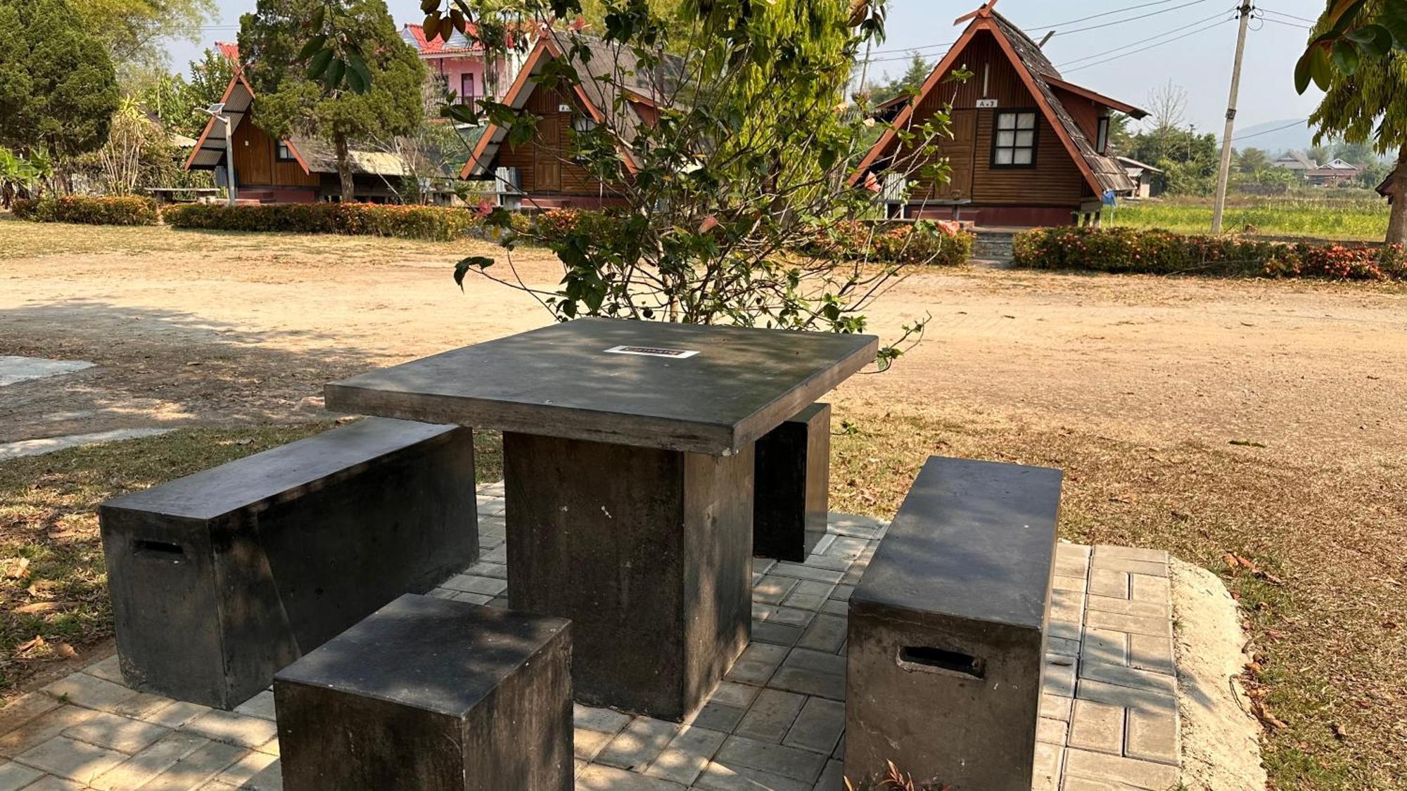 Mae Chaem Hotel And Resort Екстериор снимка